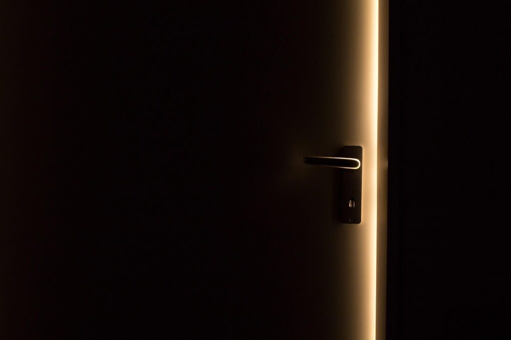 窓を開けるべき時間帯はいつが最適ですか？