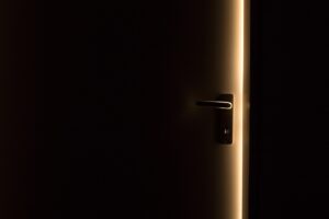 窓を開けるべき時間帯はいつが最適ですか？