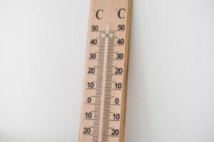部屋の温度計アプリを使って快適な室温を維持する方法は？