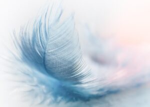 冷感スプレーを衣類に使う際の正しい使い方は？