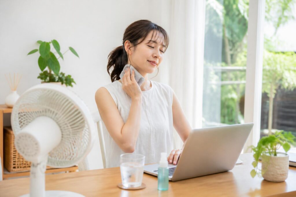 在宅ワークで暑い日でも室温が上がらない工夫は？